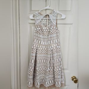 Size M White Lace Dress
